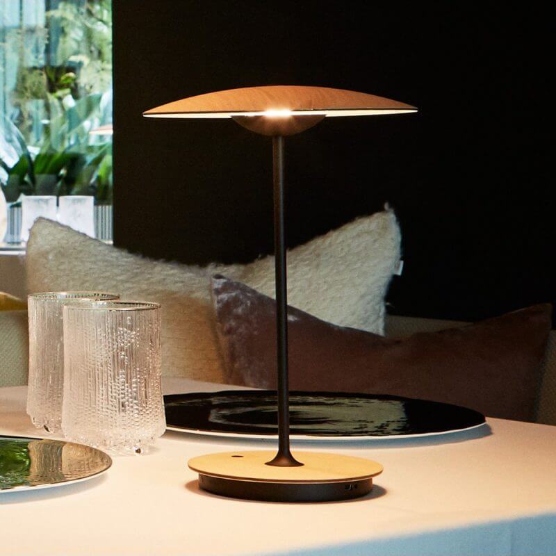 Lampe de Table Design Champignon en Métal avec LED Intégrée