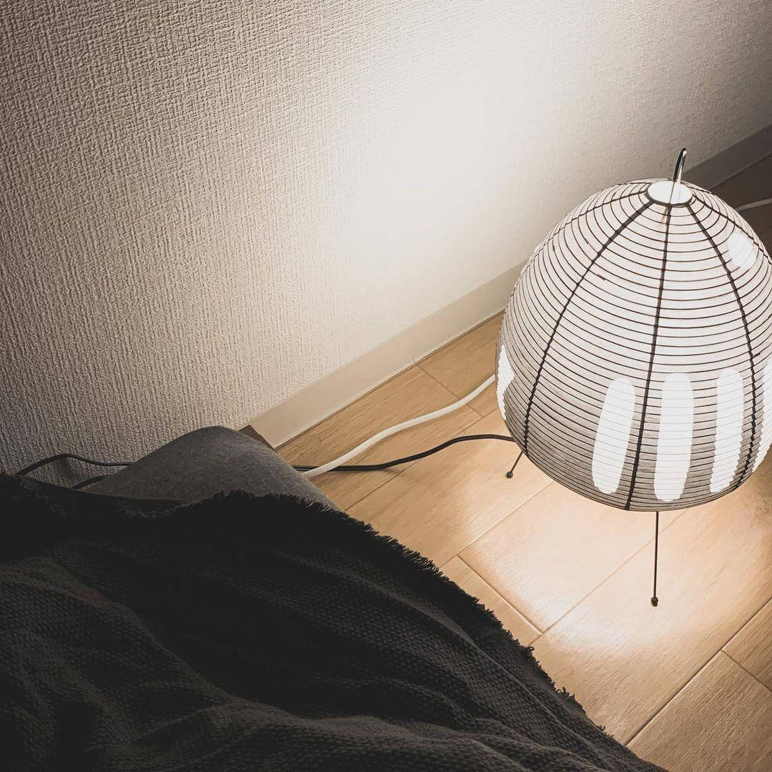 Lampe de Table Design Japonais en Papier de Mûrier – Lumière Douce