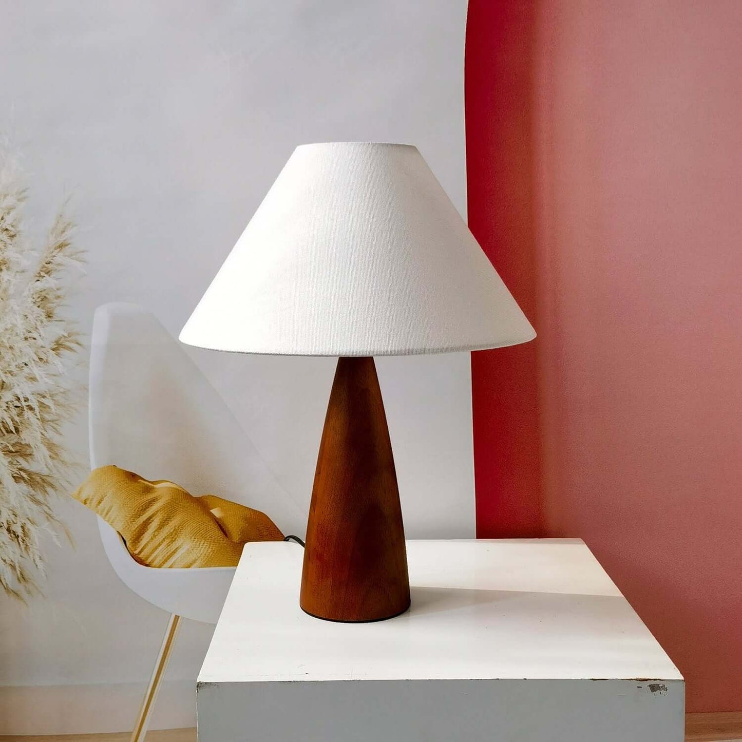Lampe de Table Bois Massif Style Rétro – Éclairage Chaleureux & Design