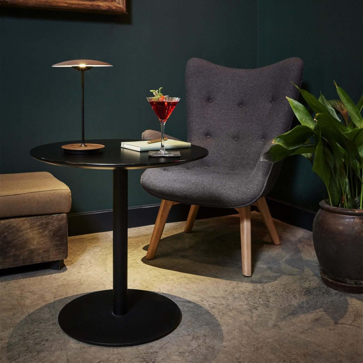 Lampe de Table Design Champignon en Métal avec LED Intégrée