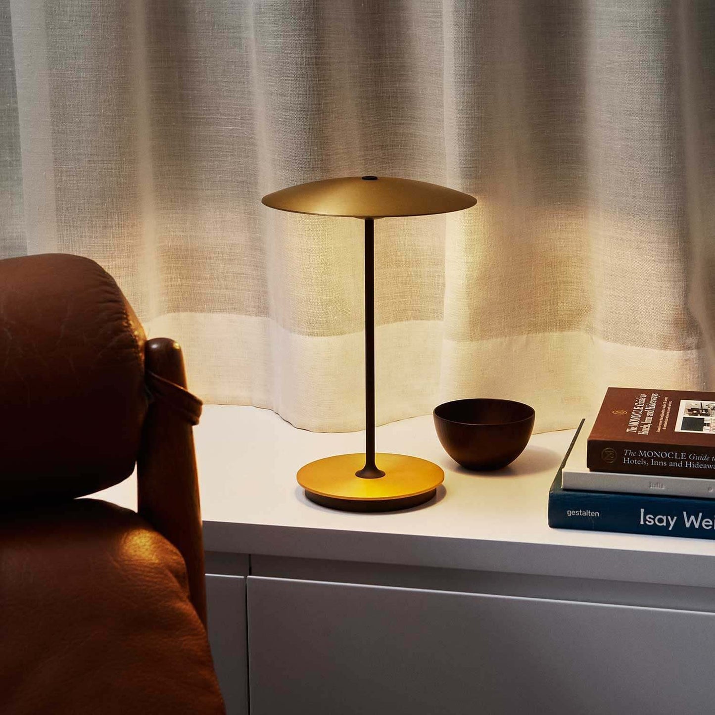 Lampe de Table Design Champignon en Métal avec LED Intégrée