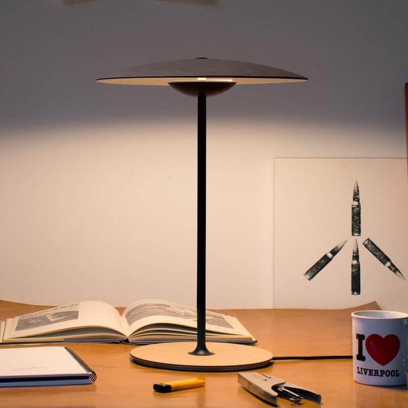 Lampe de Table Design Champignon en Métal avec LED Intégrée
