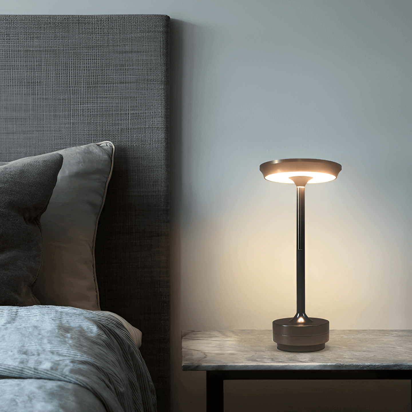 Lampe de Table LED Sans Fil Rechargeable - Éclairage d'Ambiance Design Moderne