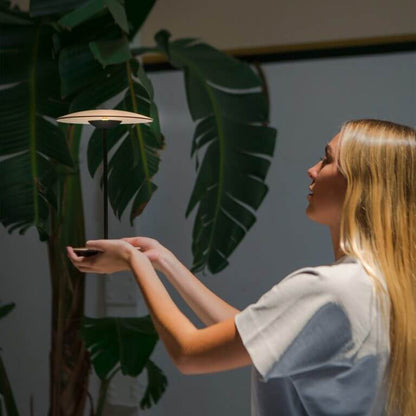 Lampe de Table Design Champignon en Métal avec LED Intégrée